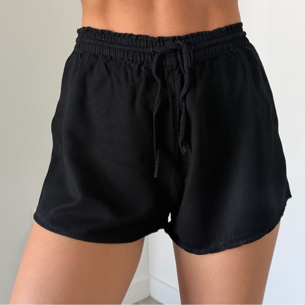 H&M Black Women's Casual Shorts